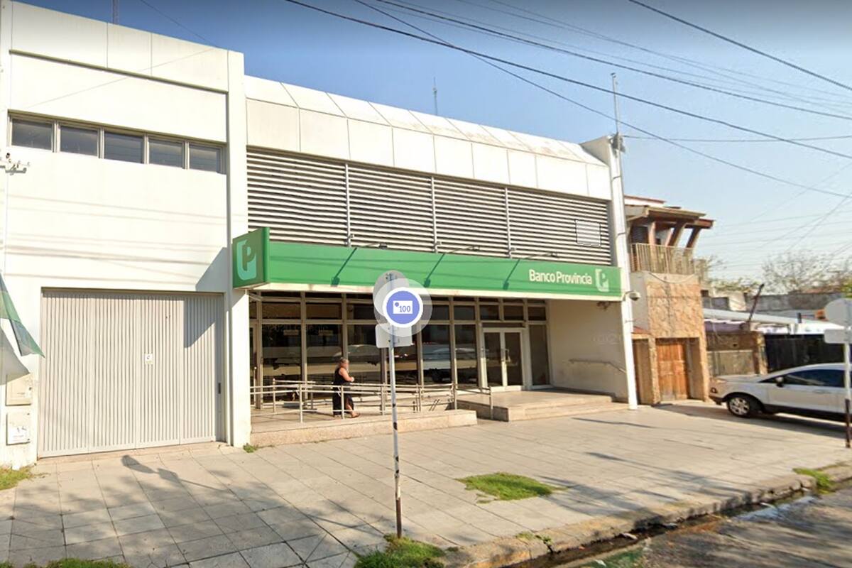 Capturan al gerente de un banco de Lanús y lo llevan bajo amenazas hasta la sucursal para robar