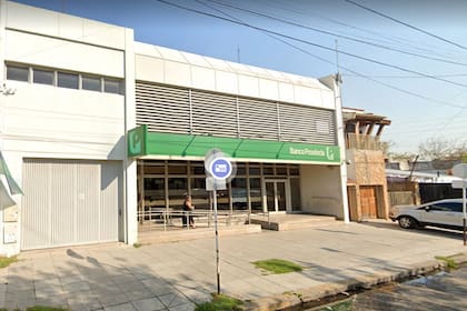Capturan al gerente de un banco de Lanús y lo llevan bajo amenazas hasta la sucursal para robar