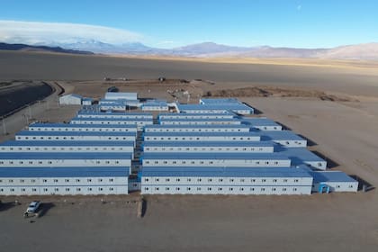 Caputo anunció la incorporación al RIGI de un proyecto con potencial de “la inversión extranjera directa minera más grande de la historia”