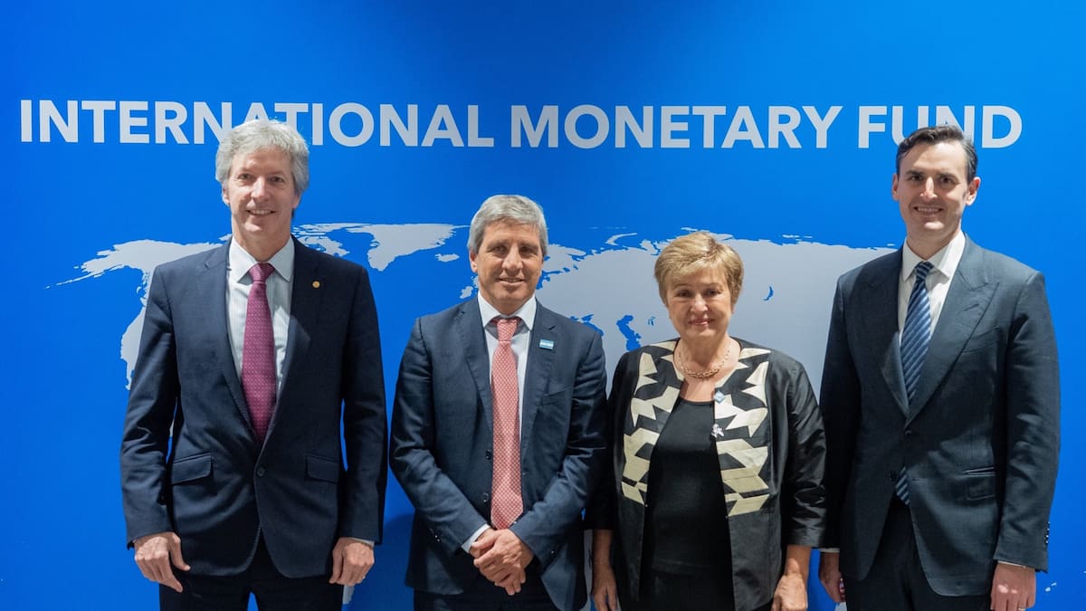 Foco en los más vulnerables: el FMI pidió profundizar la baja de subsidios y destacó el ajuste que hizo la Argentina