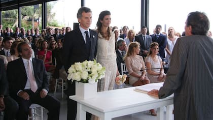 Caputo, primero en la fila de su casamiento con Awada