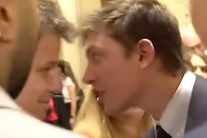 Cara a cara. Santiago Caputo increpó a Manes en los pasillos del Congreso nacional