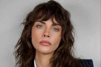 La modelo, actriz y cantante Cara Delevingne es, según la propia Playboy, la primera lesbiana declarada en ocupar la tapa