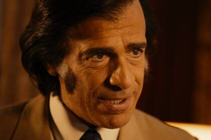 Caracterizado como Menem, Sbaraglia grabó el martes en la Casa Rosadas escenas para la serie sobre el expresidente