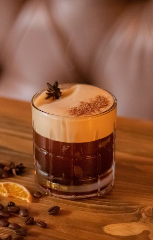 Carajillo, una costumbre bien española que llegará a estos pagos