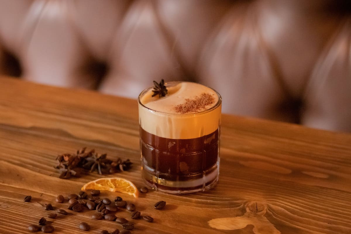 Carajillo, una costumbre bien española que llegará a estos pagos