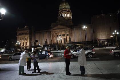 Una caravana de médicos llevó al Congreso su reclamo por mejoras salariales y de trabajo