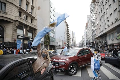 Caravana en el obelisco y cacerolazos en los barrios: la forma porteña de sumarse a la protesta por Vicentin