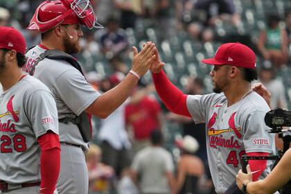 Cardenales activan a Iván Herrera y colocan a Lars Nootbaar en lista de lesionados
