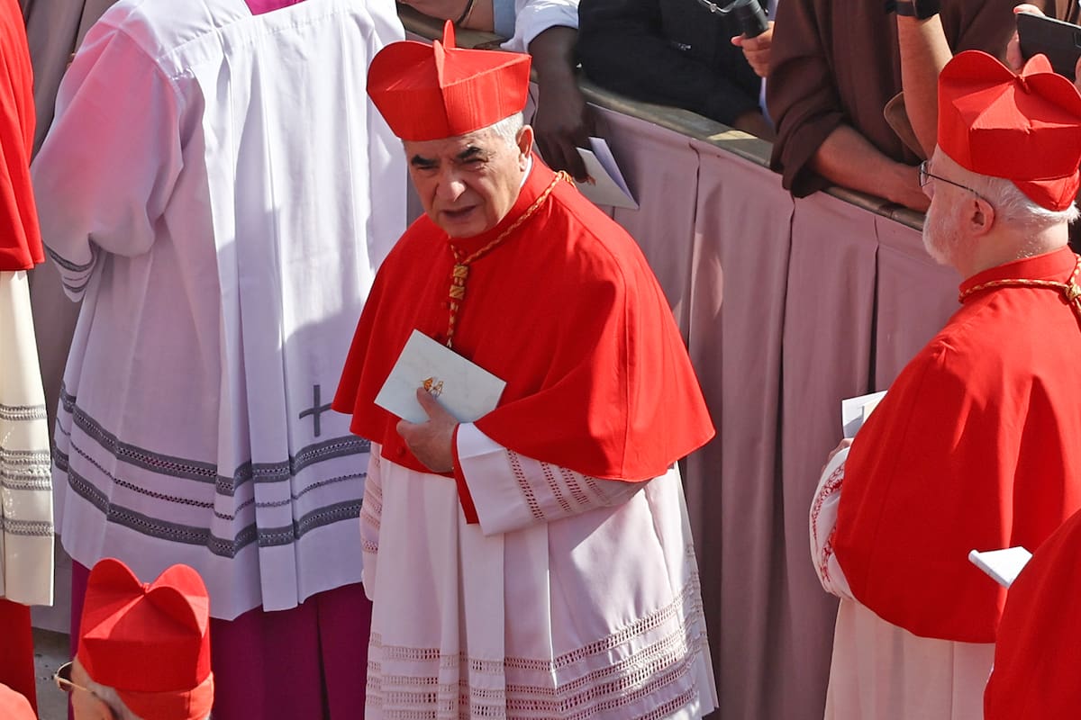 Cardinal Peter Turkson; la muerte del papa Francisco; pope Francis; Mundo; Vaticano; velorio del papa Francisco; Cardinal Giuseppe Becciu