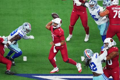 Cardinals rompen racha de cinco derrotas con victoria 24-17 sobre Cowboys