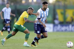 Cardona y la pelota: el foco de atracción del nuevo Racing