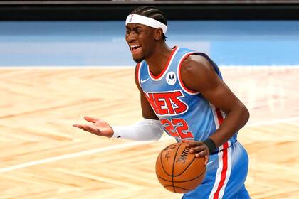 Caris LeVert, de los Nets, frente a Denver, el 12 de enero de 2021.