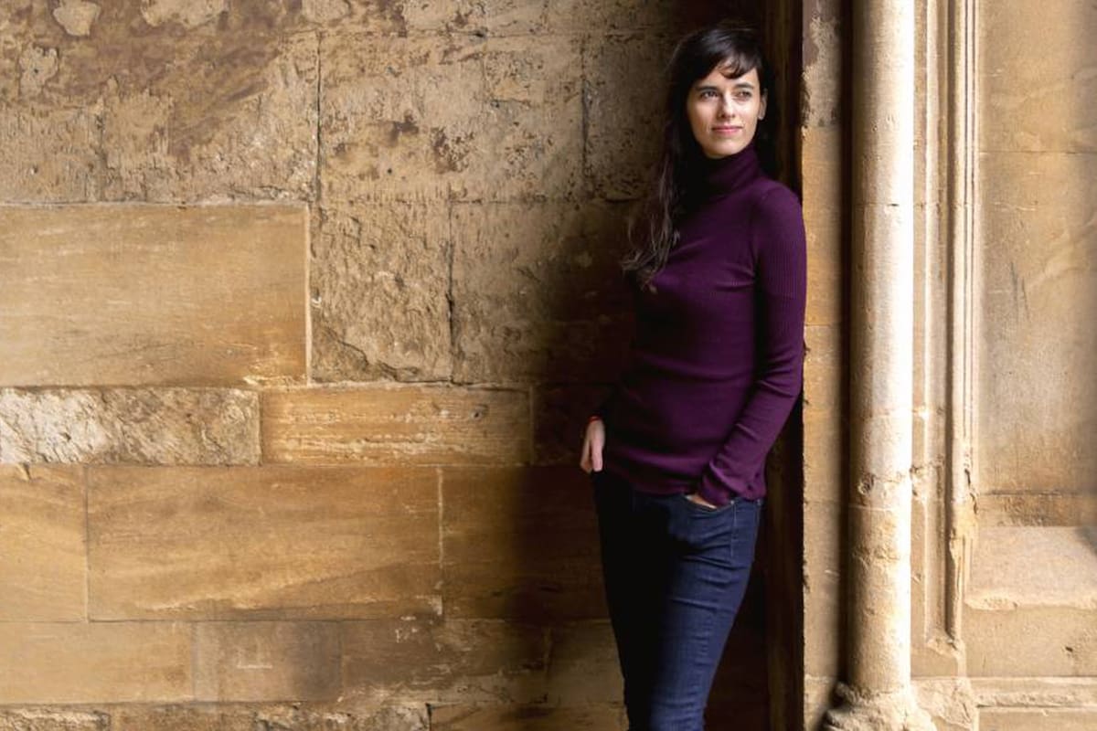 Carissa Véliz: “Los algoritmos emiten veredictos sobre quiénes somos antes de que hayamos tenido la oportunidad de demostrarlo nosotros mismos”