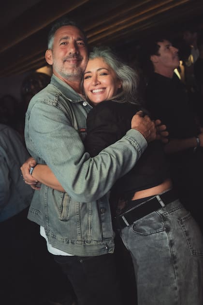 Carla Conte y y su novio Ezequiel Corbo también dijeron presente en el cumpleaños de Paula