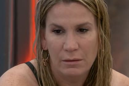 Carla extraña a sus hijos y quiere abandonar el juego (Captura video)