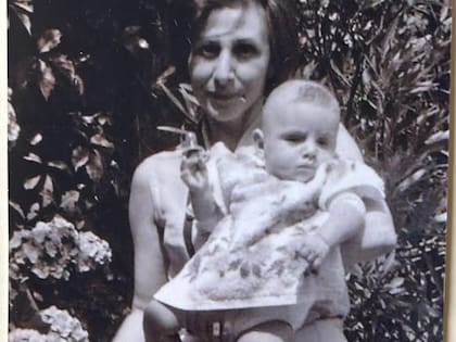 Carla junto a su hijo Thomas