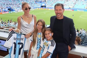 El Cholo Simeone deslumbró con su familia en el estadio en Miami: bailó y se lució con un traje top