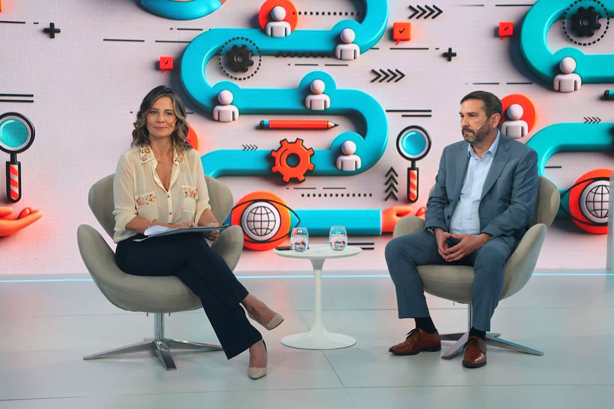 Carla Quiroga, periodista de LA NACION, y Guillermo Marzaroli, de Southern Energy