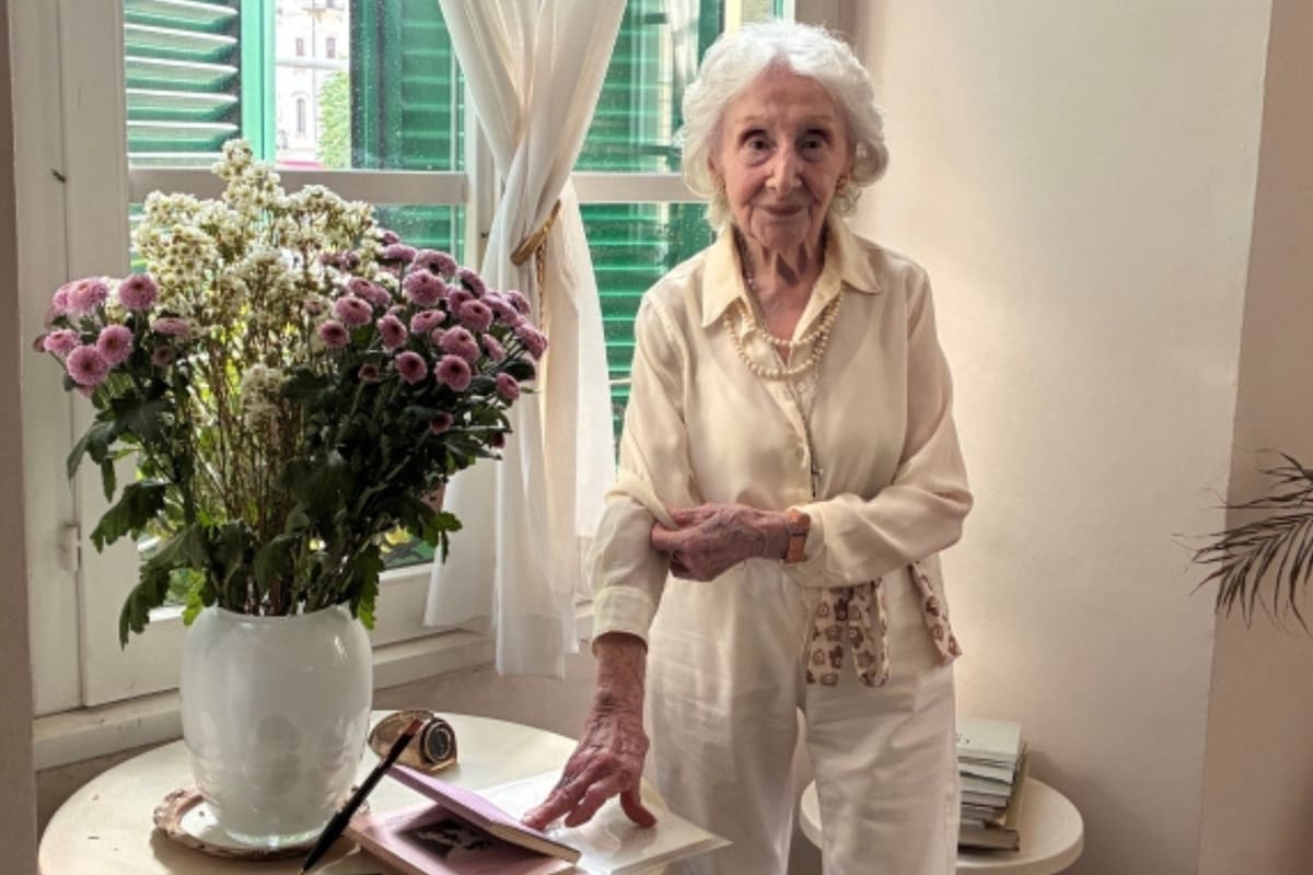Carla Villa, la mujer que sorprende por su aspecto a los 101 años