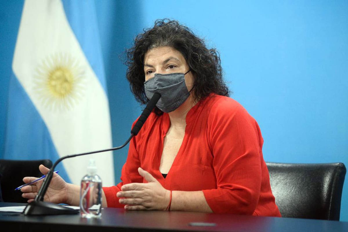 Carla Vizzotti, sobre la vuelta de los hinchas a las canchas: “De ninguna manera es una medida electoral”