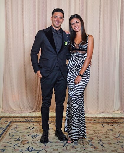 Giovanni con su novia Giuilia Coppini
