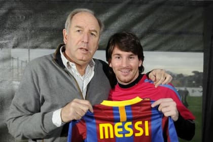 Carles Rexach, junto a Messi