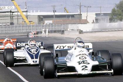 Las Vegas 1981 es el recuerdo deportivo más doloroso para el automovilismo argentino, porque Carlos Reutemann (2) quedó sin corona tras ser puntero en la última fecha, abandonar y ser superado por Nelson Piquet (5); la Fórmula 1 volverá a esa ciudad el año próximo.