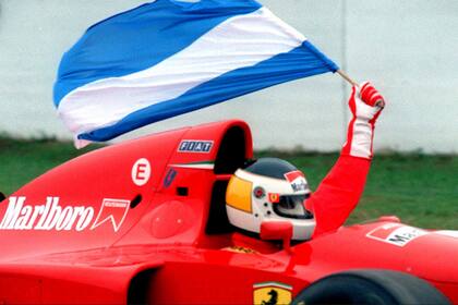 Carlos Reutemann, el último abanderado ilustre que tuvo la Argentina en la Fórmula 1; el 6 de abril de 1995, Lole hizo delirar a los fanáticos al girar con una Ferrari en el autódromo Oscar y Juan Gálvez, de Buenos Aires