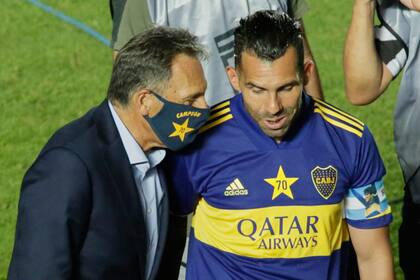 "Después del partido con Inter nos juramos no jugar más así. Y con Santos jugamos peor", dijo Tevez