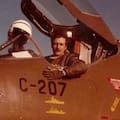 Los halcones despiden a su “numeral de hierro”, el piloto Carlos Rinke