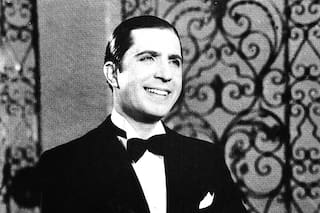 Gardel cada día la canta mejor y las versiones más conmovedoras, del Polaco Goyeneche a Luis Miguel
