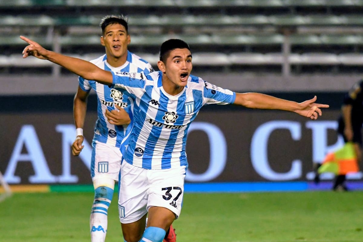 Carlos Alcaraz, el autor del gol agónico que le dio a Racing el triunfo