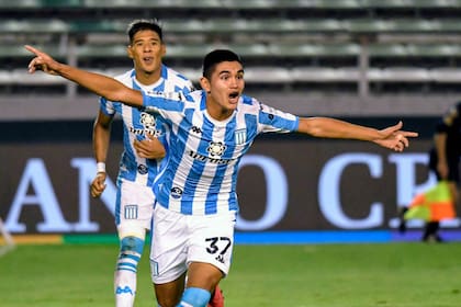 Carlos Alcaraz, el autor del gol agónico que le dio a Racing el triunfo