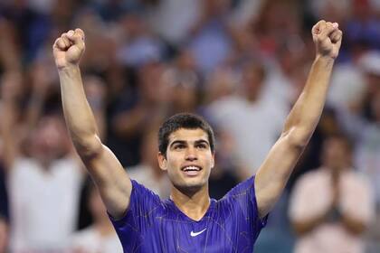 Carlos Alcaraz, la nueva estrella del tenis mundial, bajó en las apuestas en los últimos días