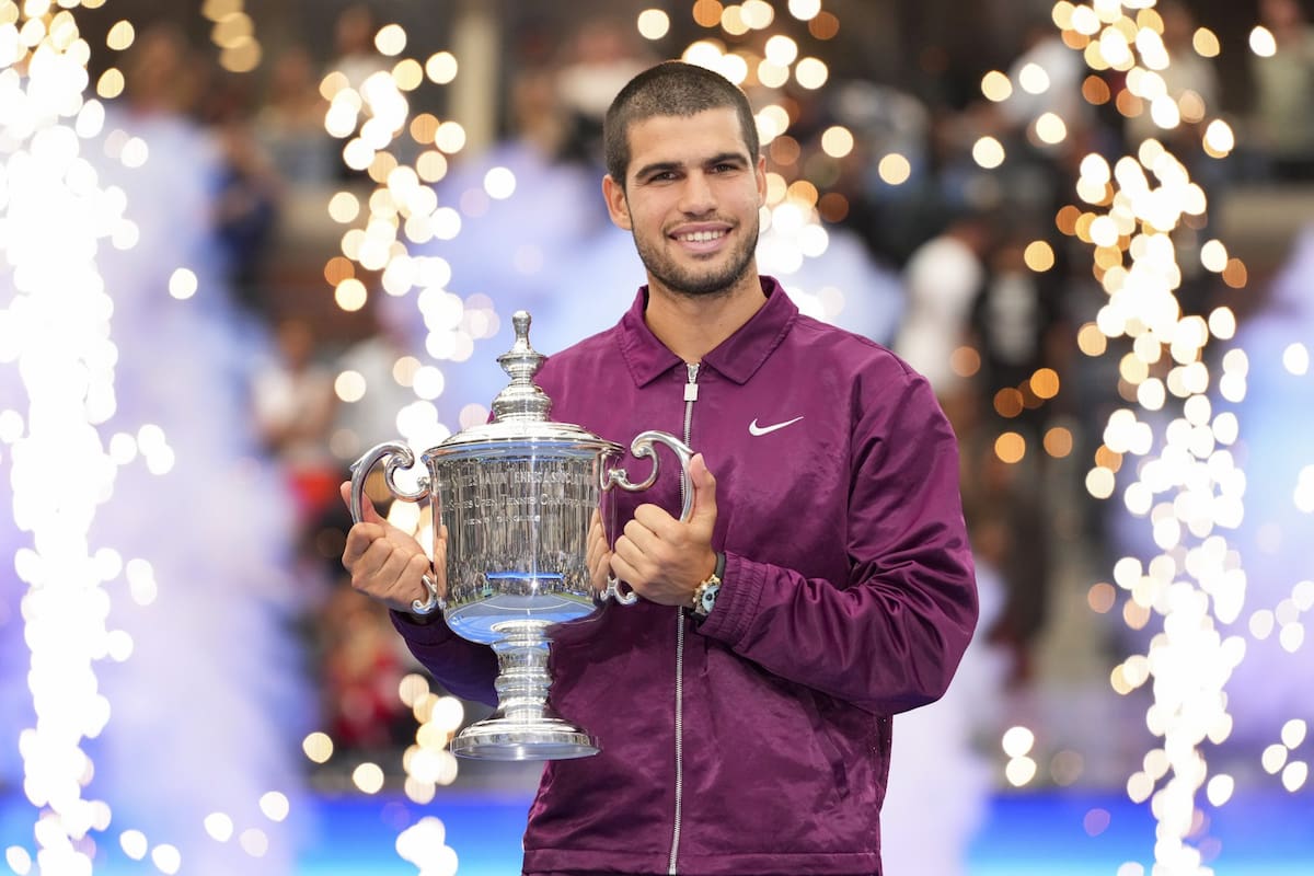 Carlos Alcaraz no compite desde hace cuatro meses, pero volverá en los próximos días en el US Open, donde ganó el trofeo en 2022 y 2025 (foto)