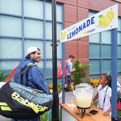 Carlos Alcaraz regresa a la competencia después de cuatro meses y en el US Open, donde ganó el trofeo el año pasado