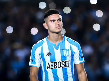 Carlos Alcaraz se formó en las inferiores de Racing y disputó 83 partidos como profesional en el club