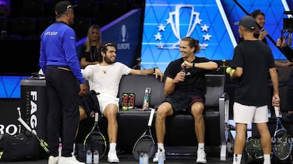 Carlos Alcaraz y Alexander Zverev integran el equipo europeo que disputa contra Resto del Mundo la Copa Laver en Londres.