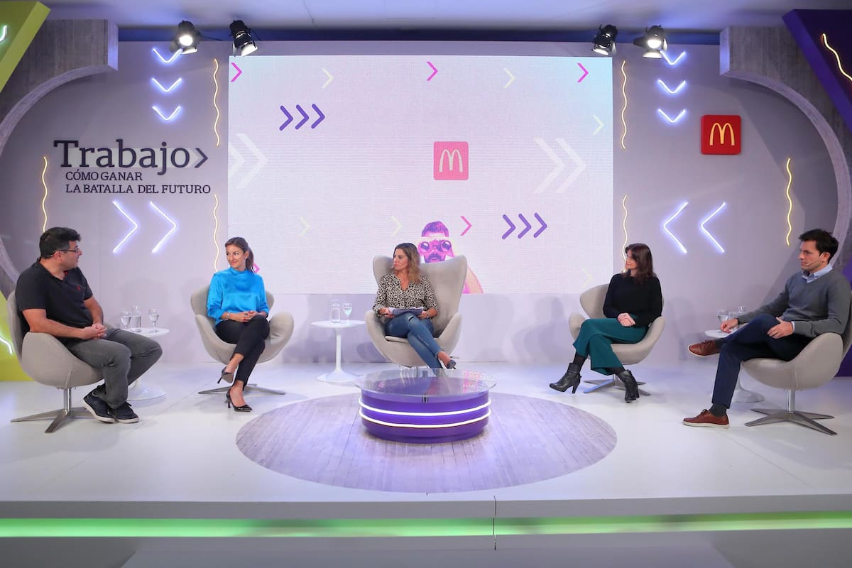 Carlos Álvarez (Despegar), Soledad Acuña (GCBA), Carla Quiroga (LA NACION), Soledad Ruilopez (Deloitte) y Patricio Nobili (McDonalds)