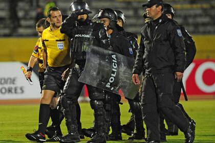 Carlos Amarilla marcó a tres jugadores de San Lorenzo