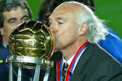 Carlos Bianchi, en Japón, cuando Boca venció a Milan, en la final de la Copa Intercontinental 2003.