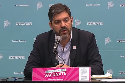 Carlos Bianco y Daniel Gollan advirtieron que no se descartan tomar nuevas medidas de restricciones ante el fuerte aumento de casos de coronavirus