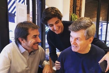 Carlos Calvo en una imagen junto a su hijo mayor, Facundo, y su amigo íntimo Javier Faroni