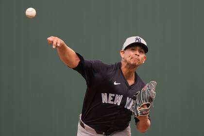 Carlos Carrasco firma contrato con Yankees tras destacada actuación en primavera
