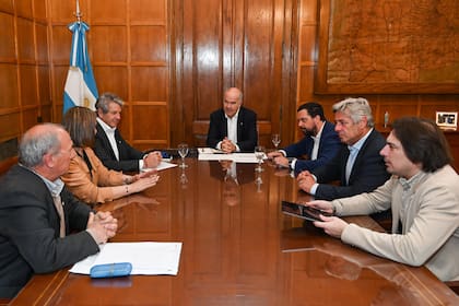 Carlos Castagnani (CRA), Andrea Sarnari (FAA), Juan Pazo (ARCA), Sergio Iraeta (Agricultura), Pablo Lavigne (Coordinación de Producción), Nicolás Pino (SRA) y Lucas Magnano (Coninagro)