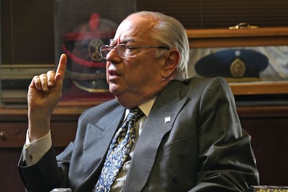 Carlos Corach, el exministro de Menem, defendió al expresidente frente al comunicado de la DAIA