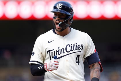 Carlos Correa acumula un patrimonio neto estimado en US$50 millones, con ingresos anuales que alcanzan los US$33 millones gracias a su contrato con los Minnesota Twins