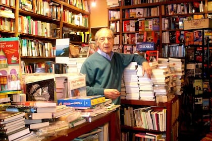 Carlos Crozza, de Librería del Norte, en Olivos, se despide a fin de mes de su oficio de librero