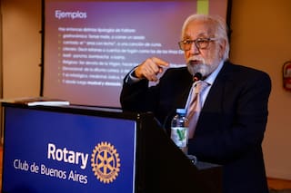 La identidad nacional, el centro de una charla sobre el folklore